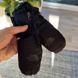 The North Face Black Insulated Mittens XXS